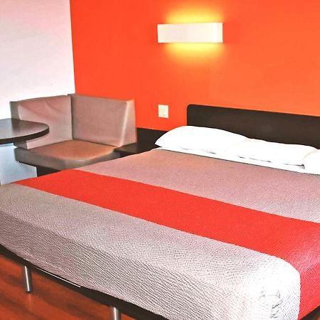 Key Inn Macedonia Esterno foto