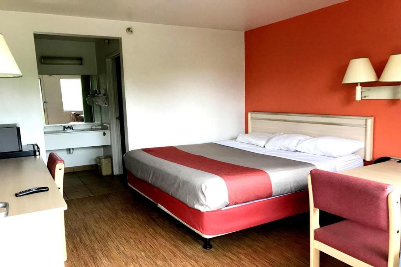 Key Inn Macedonia Esterno foto