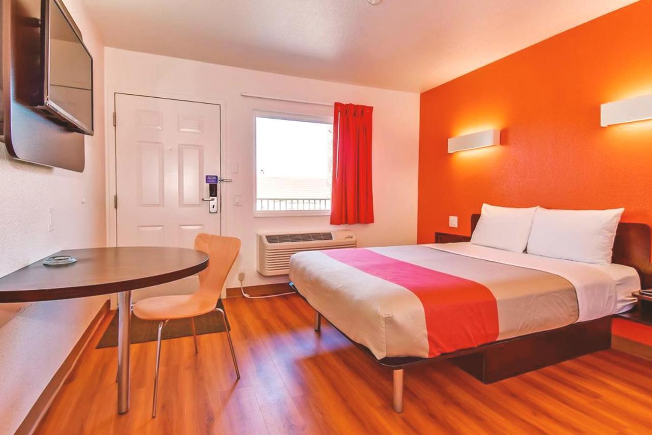 Key Inn Macedonia Esterno foto