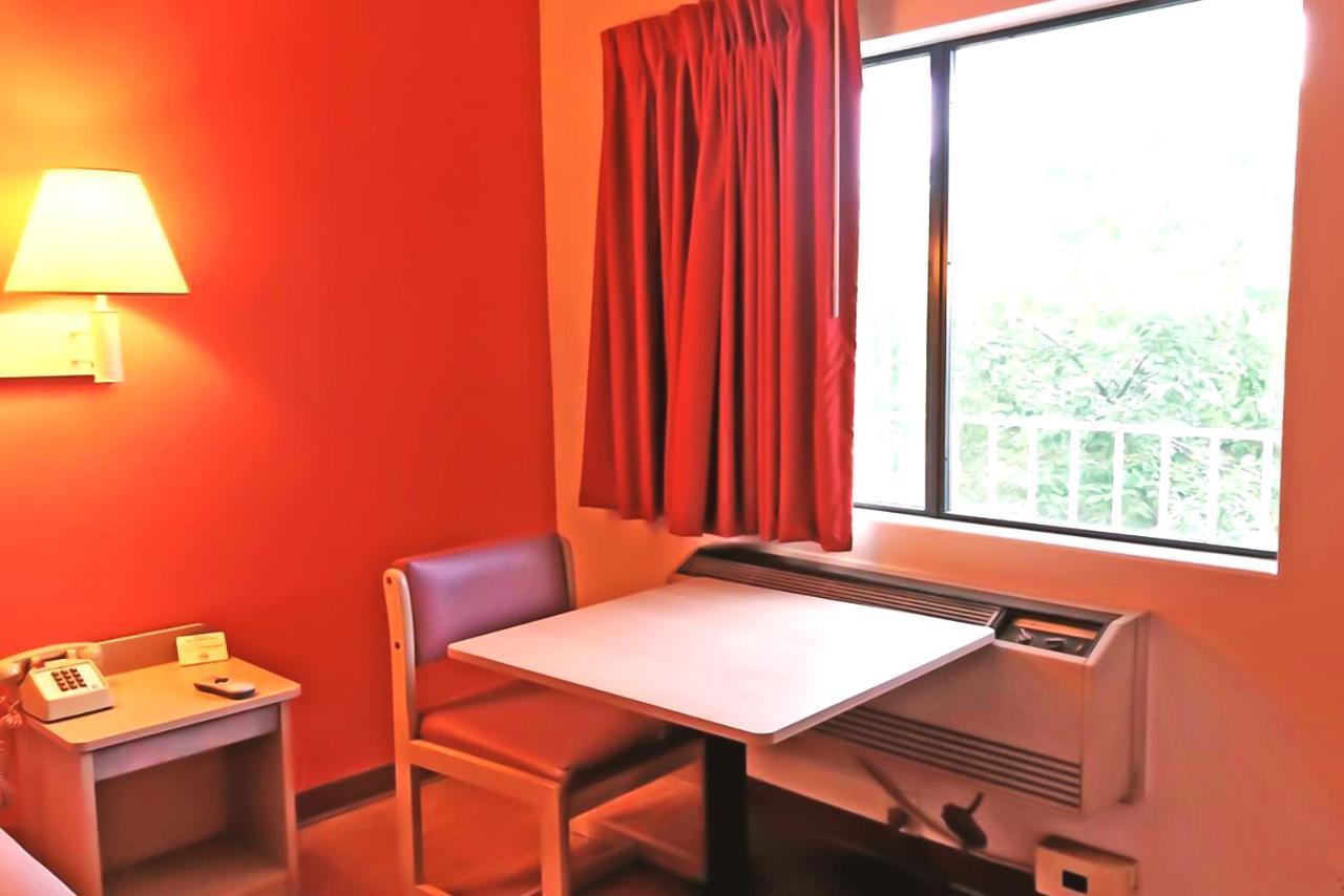 Key Inn Macedonia Esterno foto
